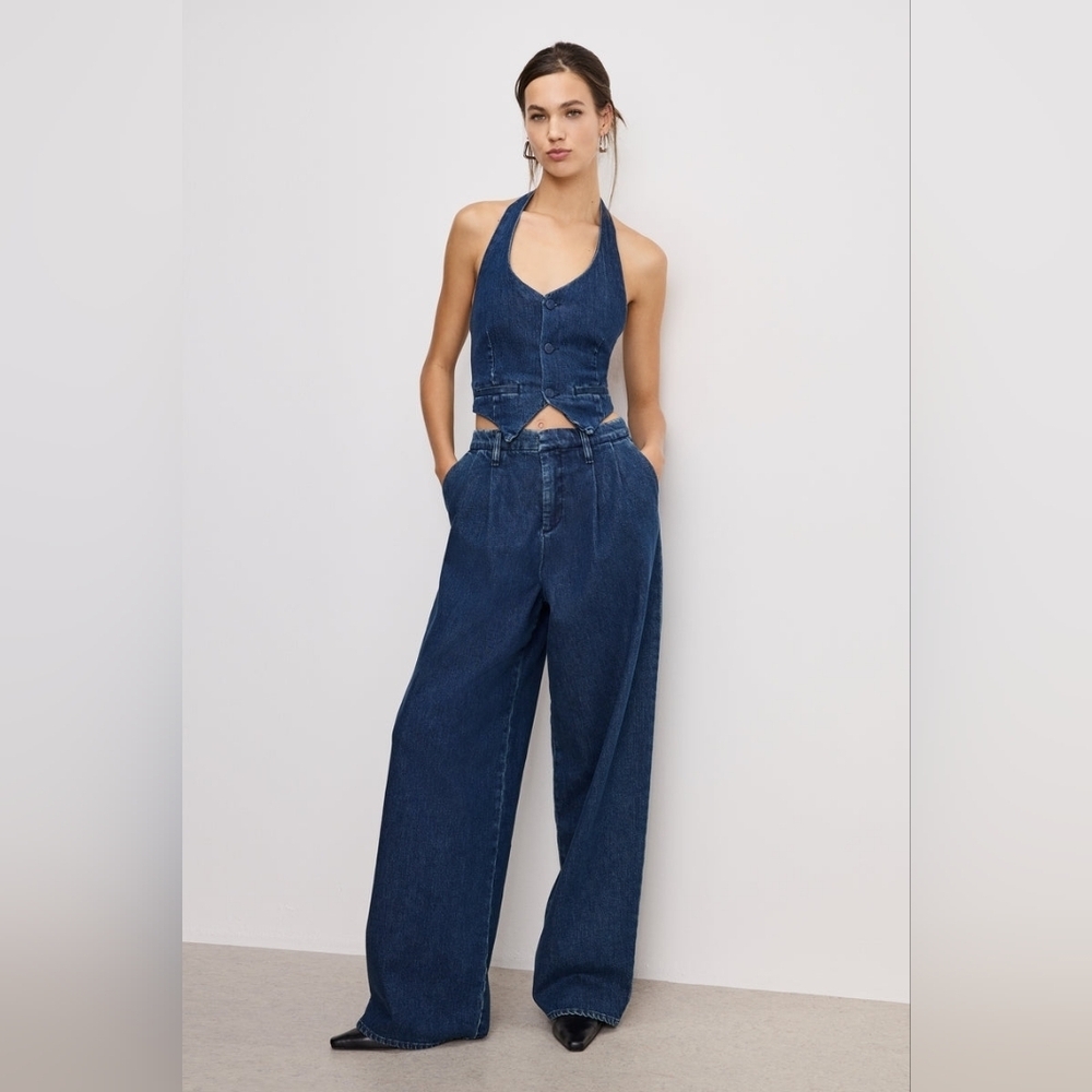 GOOD AMERICAN 90S PLEATED DENIM TROUSERS